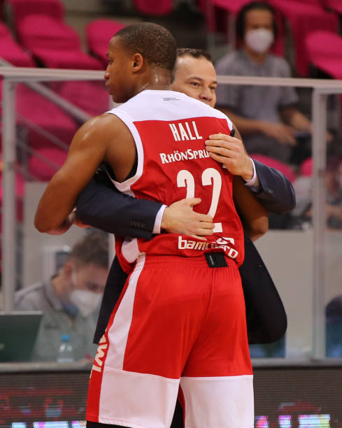 受对外的媒 受对外的媒